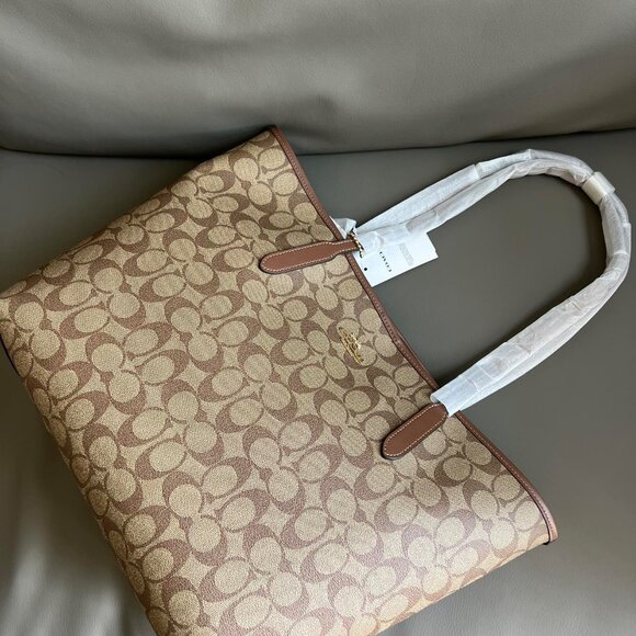 NWT coach city tote Coach Brown Signature Tote Bag - Picture 4 of 9